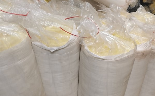 玻璃棉的主要特征，内外部结构？