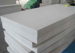 B1级挤塑板正在生产中